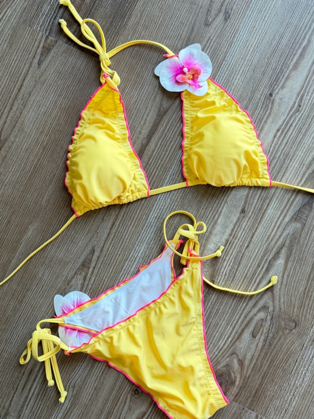 SHEIN Yellow & Pink Floral Trim Triangle Bikini - Picture 2 of 3